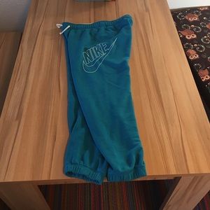 Nike Capri sweatpants