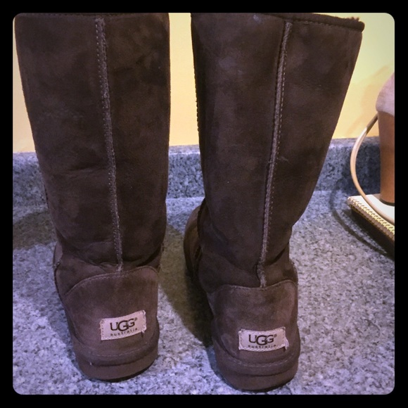 brown uggs with black leggings brown uggs with black leggings