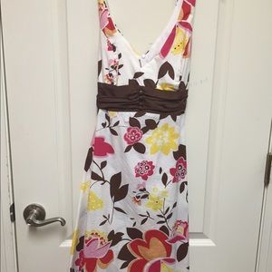 Summer dress with tie back