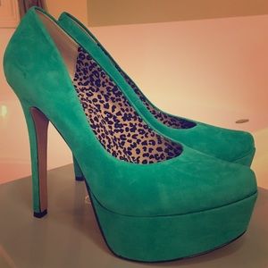 Jessica Simpson - Waleo