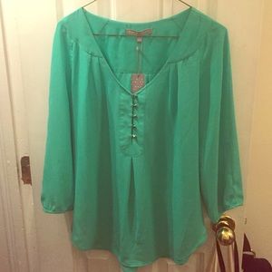 daniel rainn green long sleeve blouse