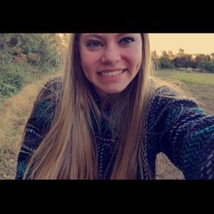 Meet your Posher, Melissa