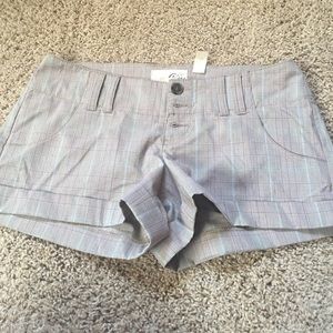 3 button slack shorts
