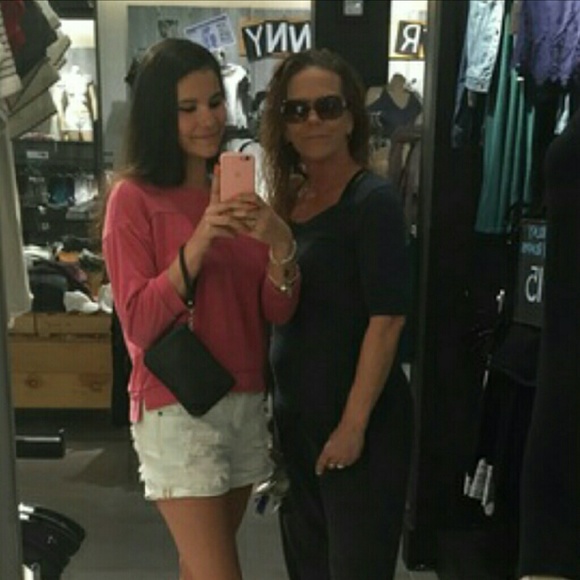 Meet your Posher, Tamara - Picture 3 of 7