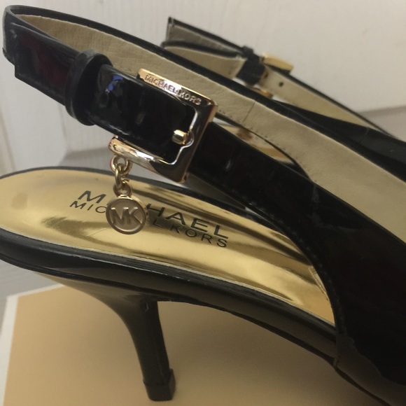 Michael  Michael kors Kelsey kitten heels SOLD 😊 - Picture 4 of 4