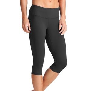 Athleta cropped leggings