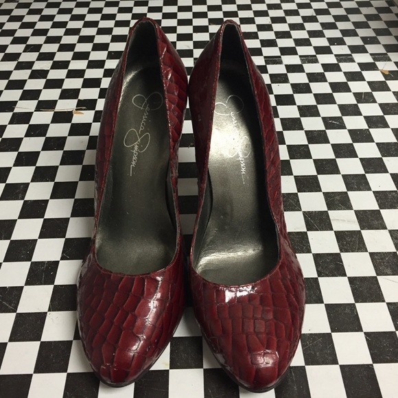 🌸Burgundy Patent Python heels🌸 - Picture 2 of 4