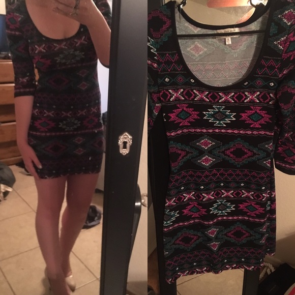 Body con patterned dress NEVER WORN