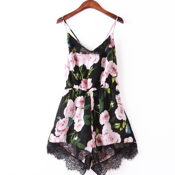 Dresses & Skirts - •FINAL PRICE• Floral Romper Jumpsuit