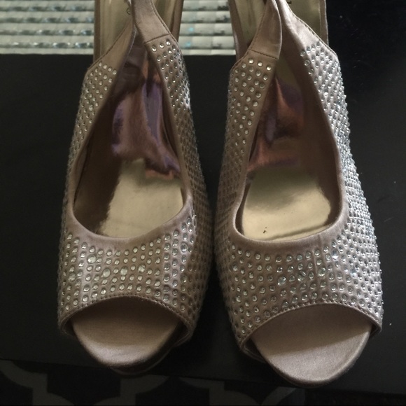 Heels👠 - Picture 2 of 2