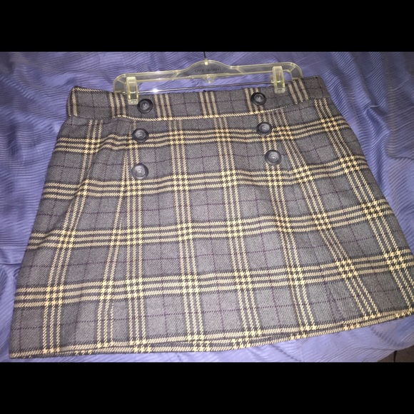 Cute Gap plaid skirt!  Never been worn!