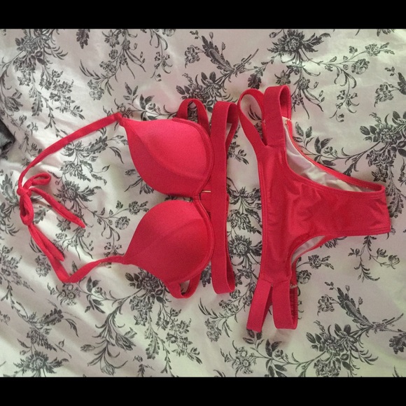 Victoria's Secret bikini set