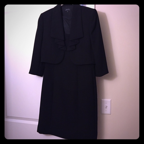 Tahari Business Dress with matching Jacket