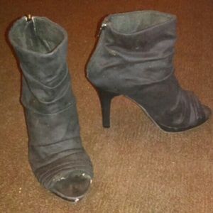 Suede heels REDUCED