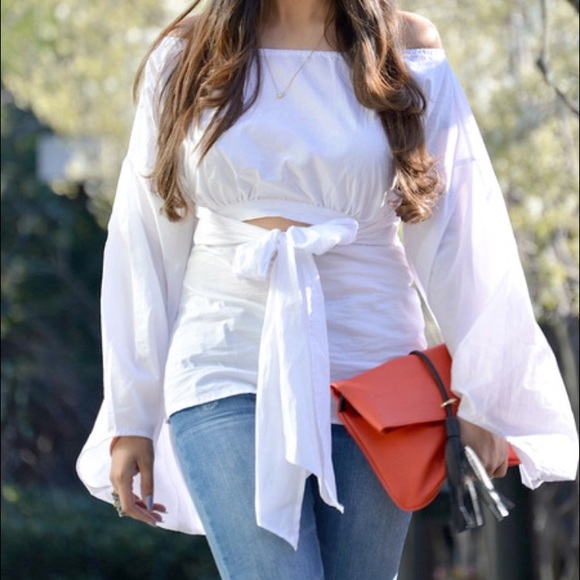 🚫sold🚫off shoulder kimono sleeve back tie blouse - Picture 2 of 4