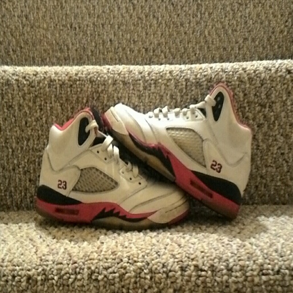 Fire red 5 - Picture 1 of 3