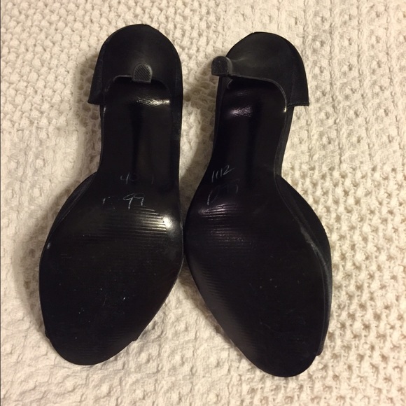 Style & Co. Black Satin 3 and 1/2 inch Heel - Picture 4 of 4