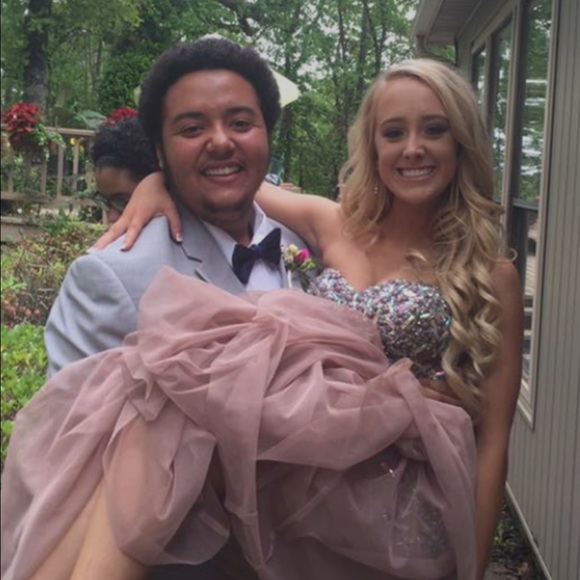 Meet your Posher, Constance