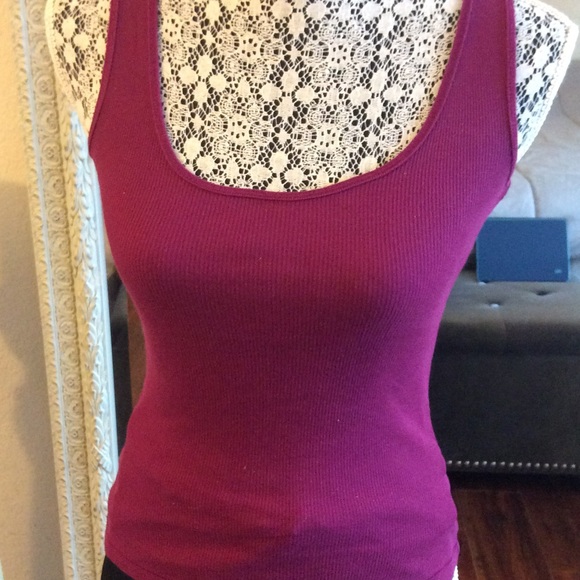 Tank top - Picture 2 of 4