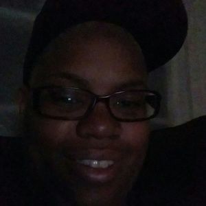 Meet your Posher, Pauline