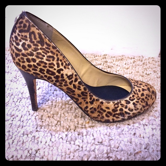 Ivanka Trump Size 7 heels.