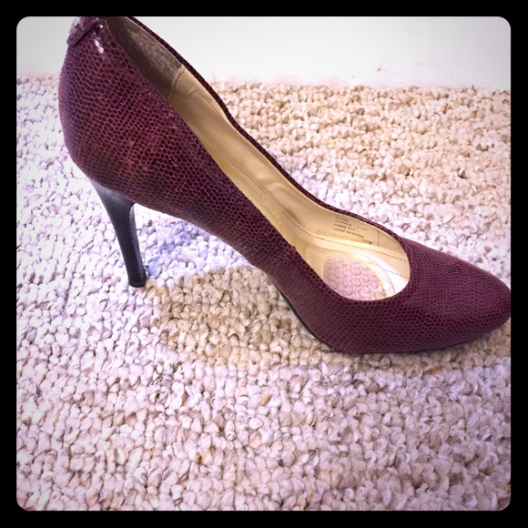 Calvin Klein Size 7 burgundy heels.