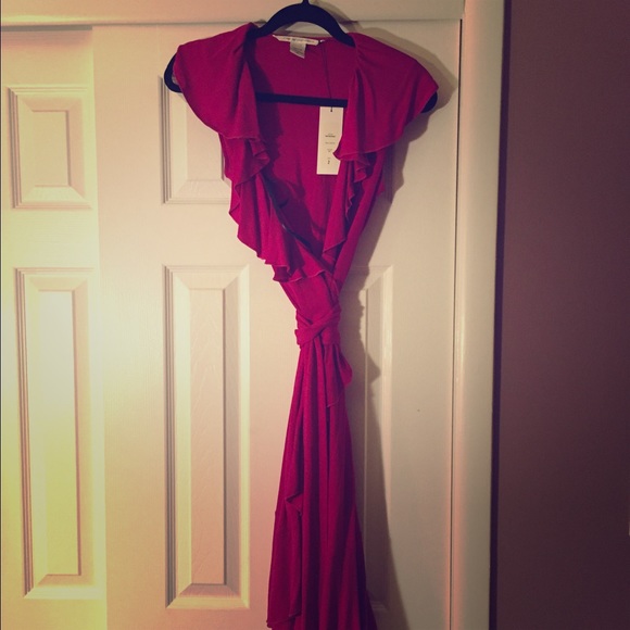 DVF Brand NEW fuchsia wrap dress! Tags on!