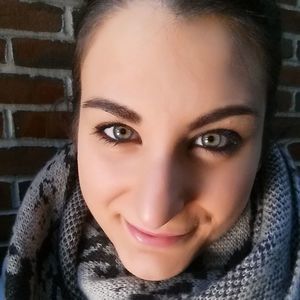 Meet your Posher, Jacquelyn