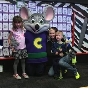 Meet your Posher, Stacy