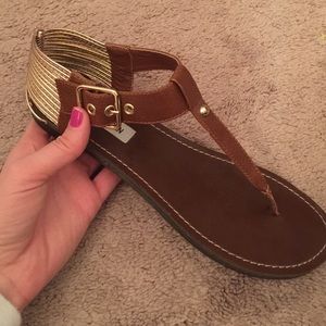 Brown and gold Steve Madden sandals - like new