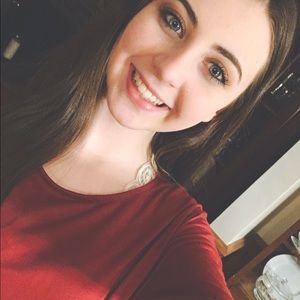 Meet your Posher, Abby