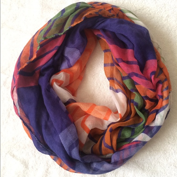 Patterned Circle Scarf