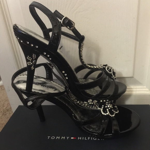 nice black shoes - Picture 3 of 4