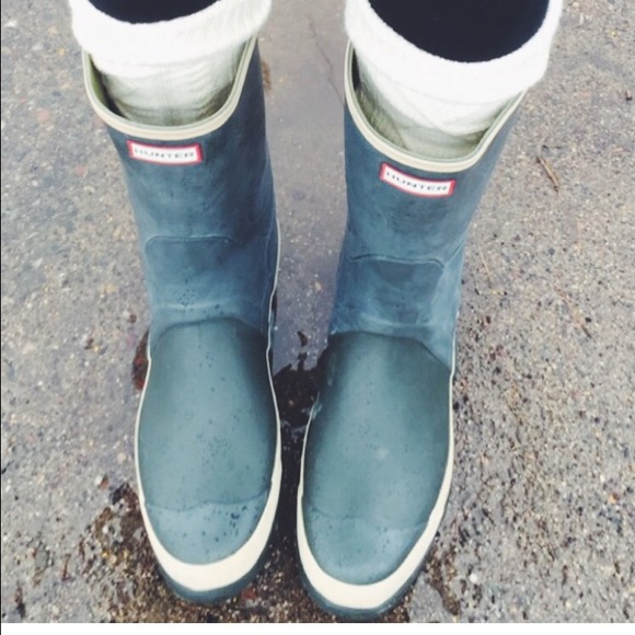 green mid sized hunter boots