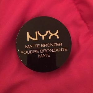 NYX Matte Bronzer in Deep Tan