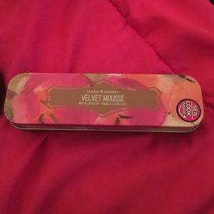 Hard Candy Velvet Mousse in Daffodil