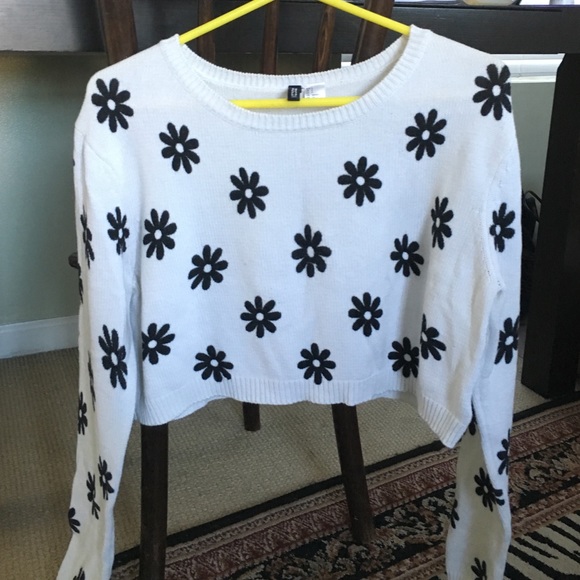 Daisy Crop Sweater