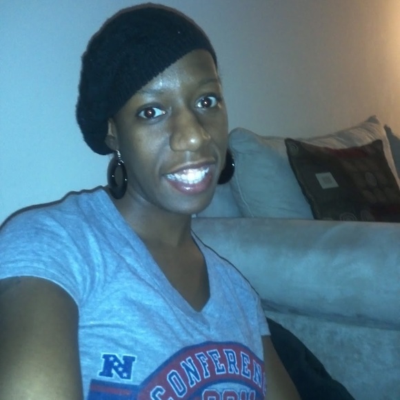 Meet your Posher, Jamilah - Picture 1 of 1