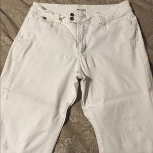 White capri's by Lee