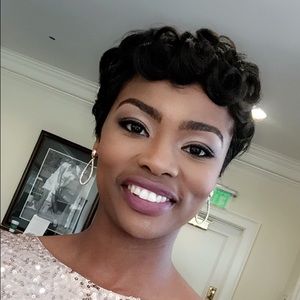 Meet your Posher, Edna