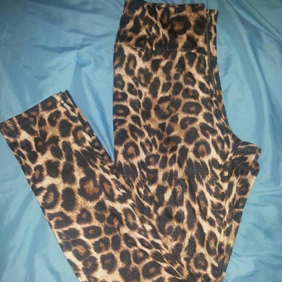 High waisted leggings