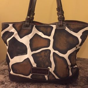 Animal print nylon tote. Casual sophistication.