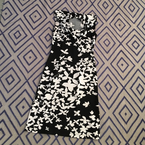New York & Company black/white dress