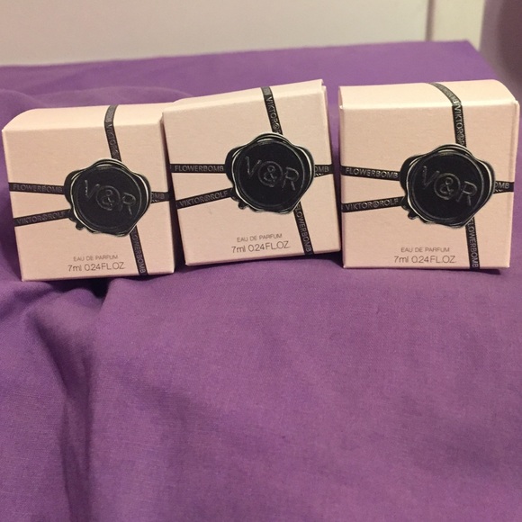 3 FLOWERBOMB BNIB MINI 0.24 OZ