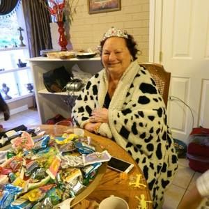 Meet your Posher, Debra