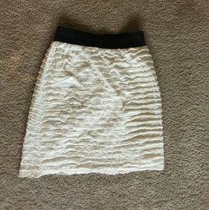 LC Lauren Conrad tiered ruffle skirt