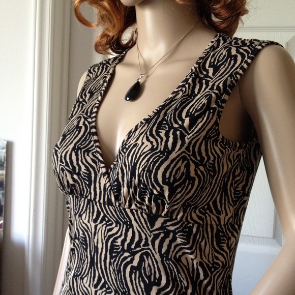 MOSSIMO Wrap Skater Sleeveless Drop Dress - Picture 2 of 6
