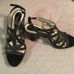Black Neutralizer Sandals