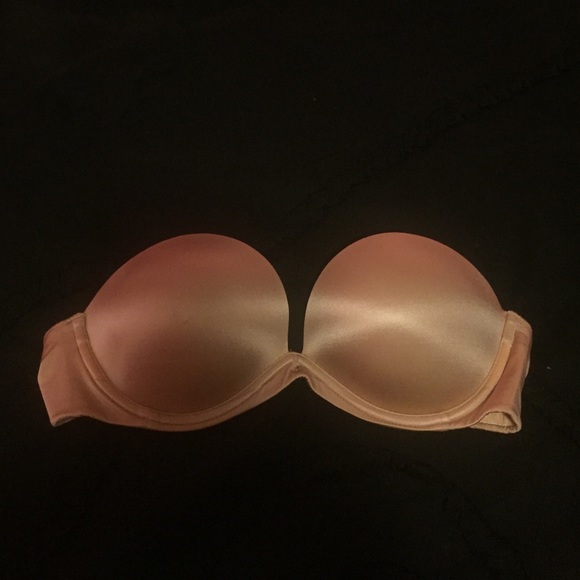 Victoria's Secret Bra, size 34B.