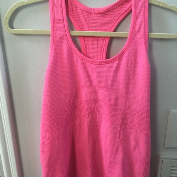 Lululemon swiftly tank!🎀